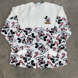 NWT Disney Holiday Cheer Spirit Jersey